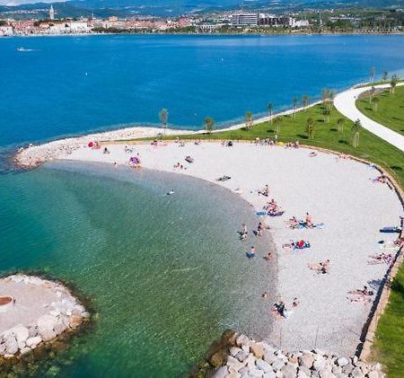 Aegida Beachfront Apartment Koper Exterior photo